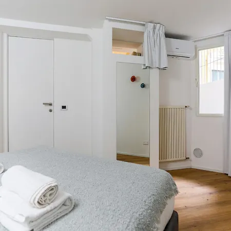 Appartamento The Rent - Elegant Loft In Cinque Giornate Area *